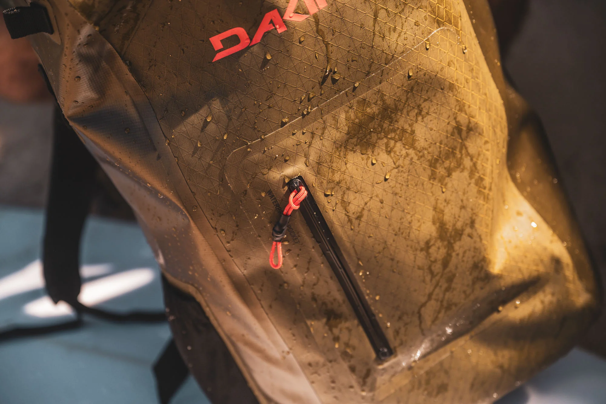 Cyclone DLX Dry Pack 36L - Image 11