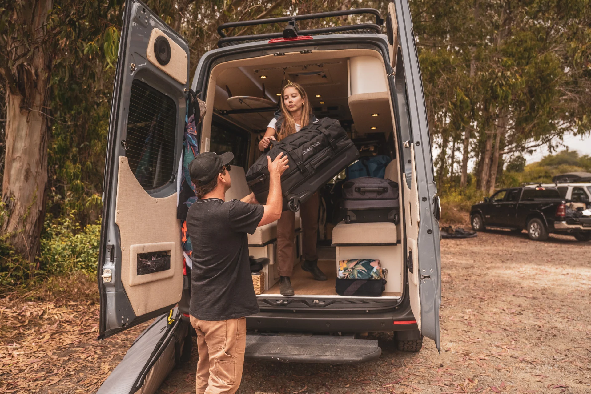 Split Roller Bag 85L - Black - Image 15